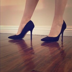 Shoe Cult By Nasty Gal Black Suede Pumps.